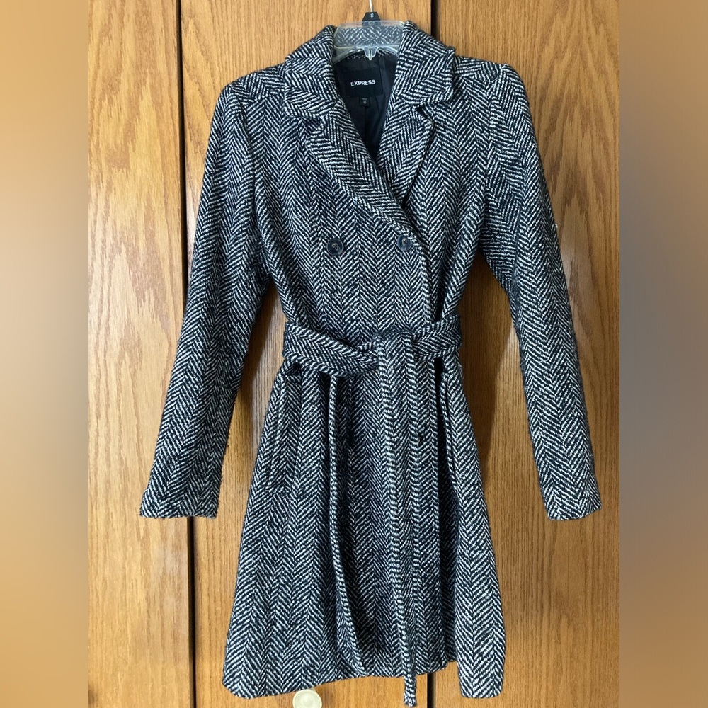 Express Black and White Herringbone Wool Blend Coat Size XS